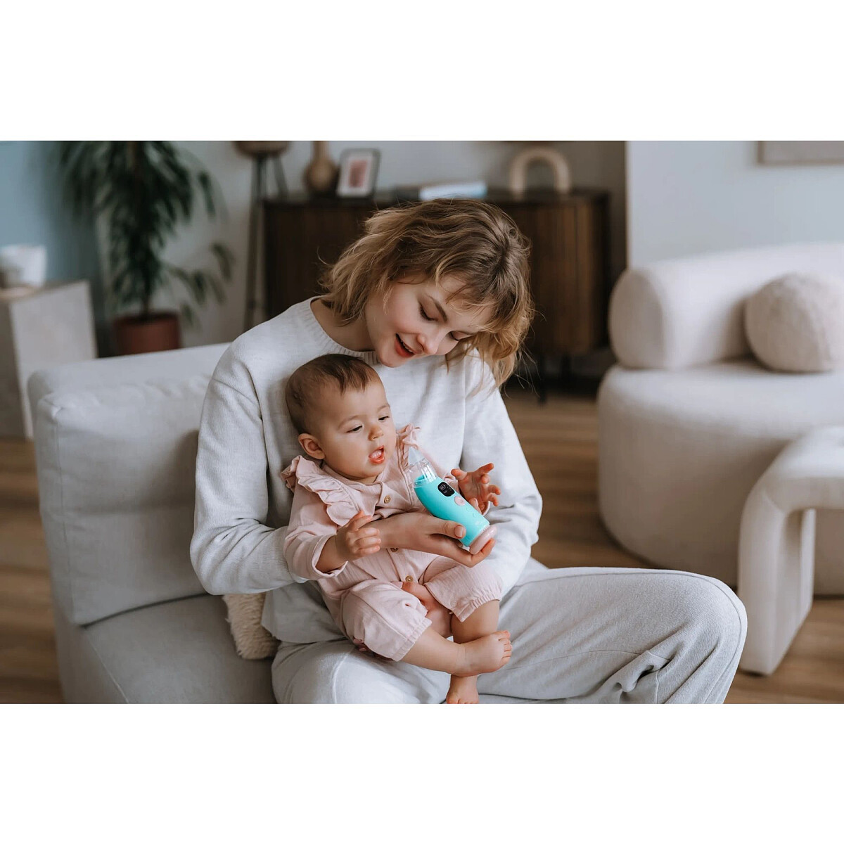aspirator do nosa momini nasoclear mama z dzieckiem
