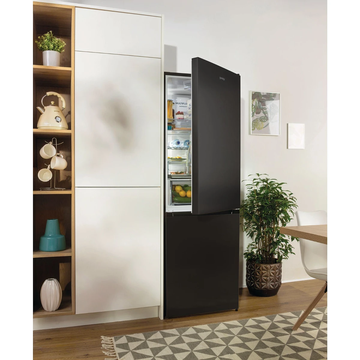 lodowka-gorenje-nrk620eabxl4-nowe-aranzacja-uchylona.jpg