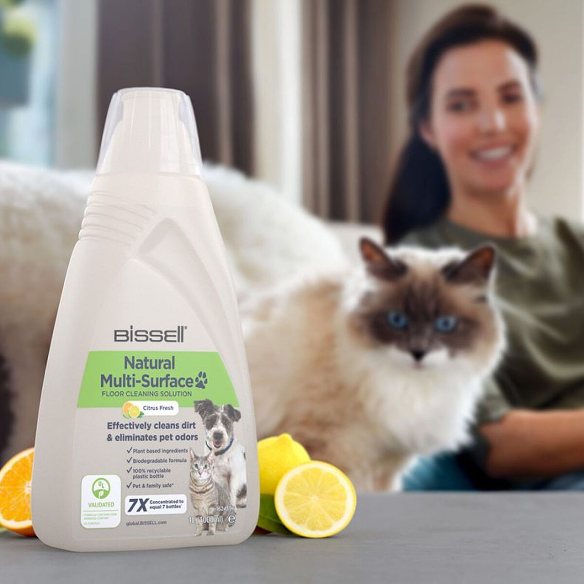 srodek-czyszczacy-bissell-natural-multi-surface-pet-3122-aranzacja.jpg