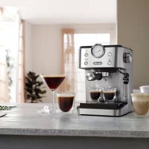 ekspres-przelewowy-delonghi-classic-em450.m-na-ladzie.jpg