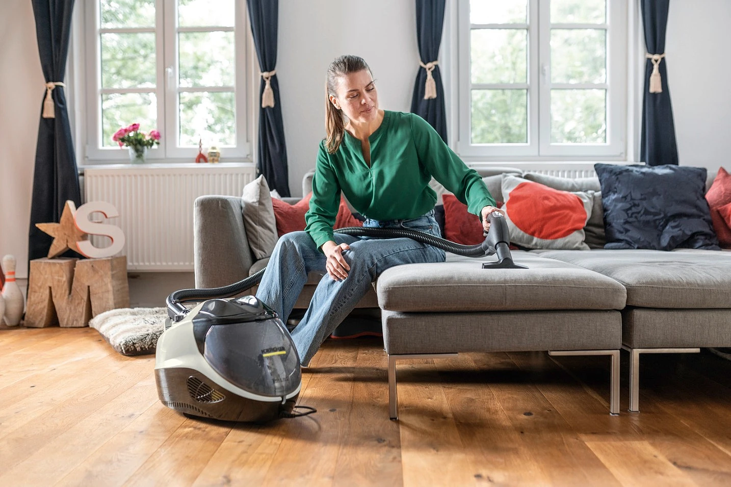 odkurzacz-parowy-karcher-sv-7-1.439-490.0-kanapa.jpg