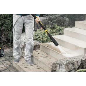 myjka-cisnieniowa-karcher-k-7-premium-smart-control-flex-1.317-363.0-schody.jpg