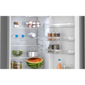 lodowka-bosch-serie-4-kgn39ocaf-polki.jpg