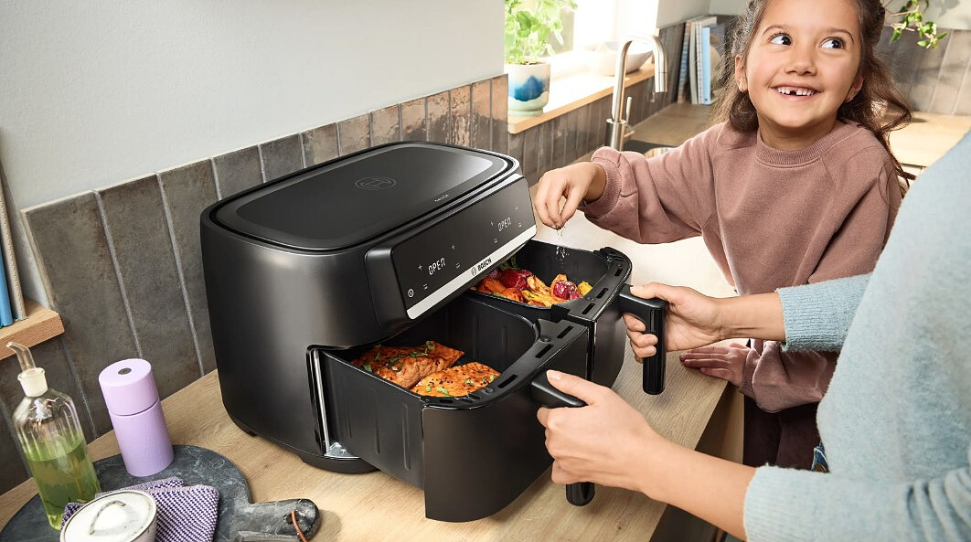 airfryer frytownica beztluszczowa bosch serie 4 double drawer mafd440b1 prezentacja