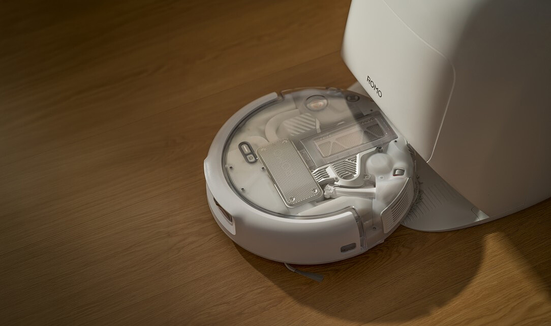 robot sprzatajacy dji romo a2 opis