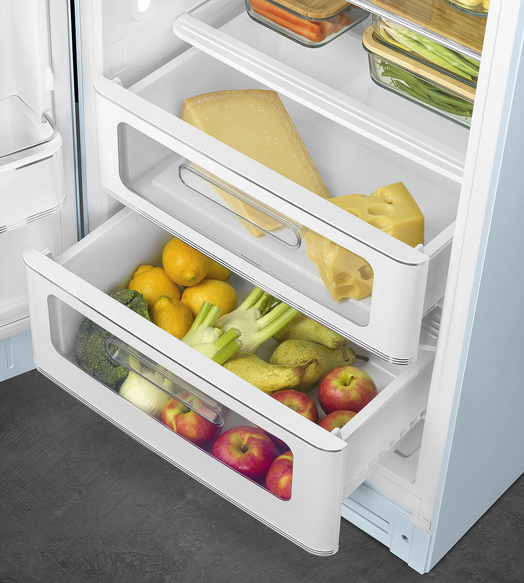 lodowka-smeg-50-s-style-fab28lpb6-szuflady.jpg