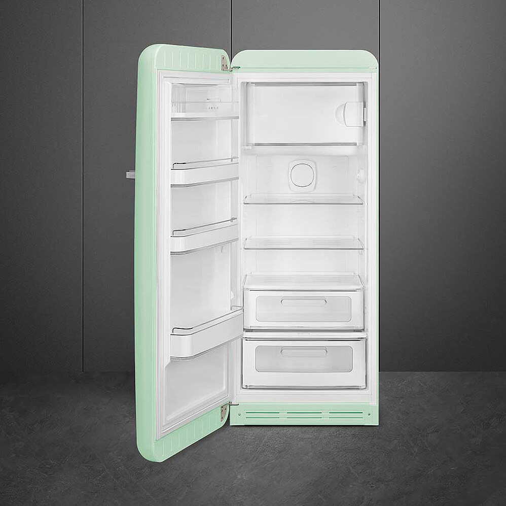 lodowka-smeg-50-s-style-fab28lpg6-aranzacja-otwarta.jpg