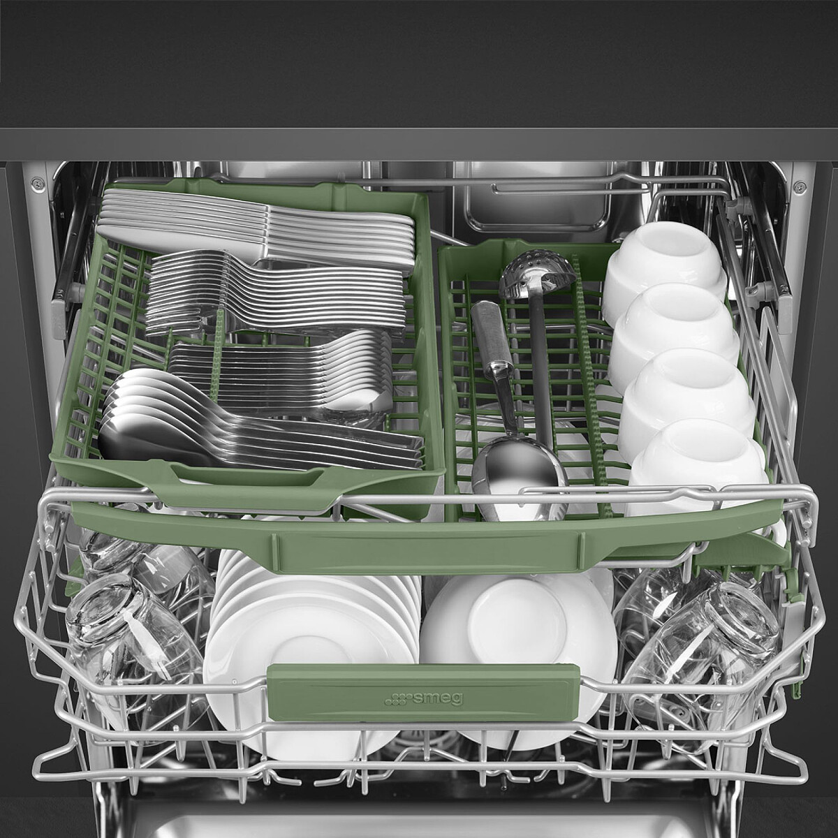 zmywarka-smeg-universal-stl5322bql-3.jpg