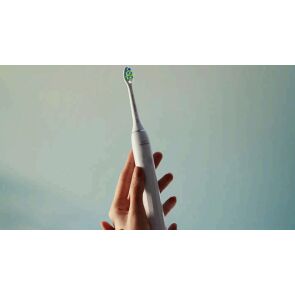 szczoteczka-soniczna-philips-sonicare-2100-hx4022-0-zywotnosc.jpg