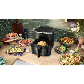 frytkownica-beztluszczowa-bosch-serie-6-air-fryer-maf671b1-na-blacie.jpg