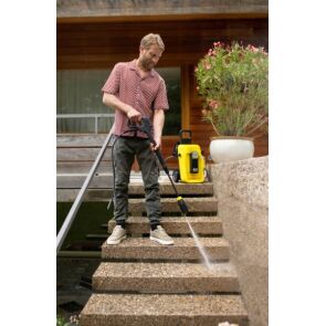myjka-cisnieniowa-karcher-k-4-comfort-premium-car-1.324-761.0-schody.jpg