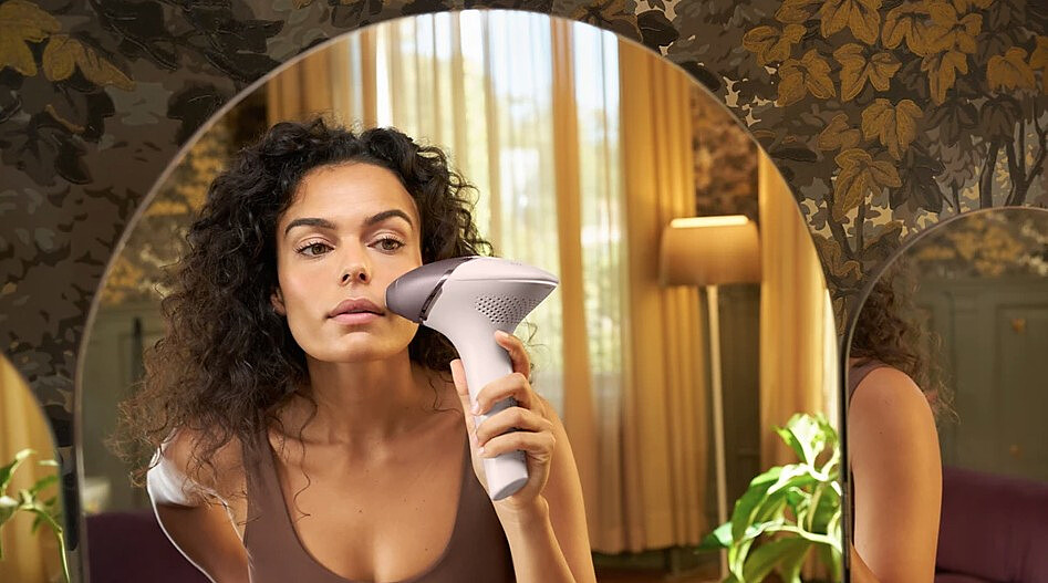 depilator-ipl-philips-lumea-seria-9900-bri977-00-twarz.jpg