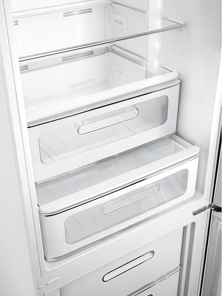 lodowka-smeg-50s-style-fab32rwh6-szuflady-w-chlodziarce.jpg