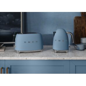 czajnik-elektryczny-smeg-50%27s-style-klf03sbmeu-seria.jpg