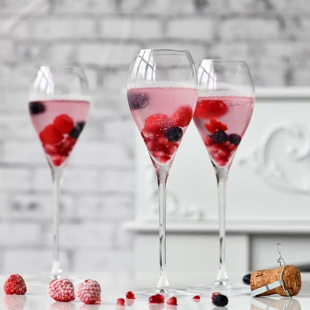 komplet-kieliszkow-do-prosecco-krosno-divine-240-ml-6-szt.-drink.jpg