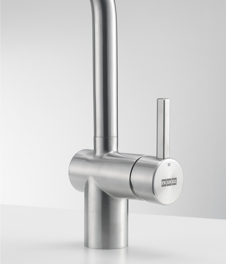 bateria-franke-atlas-neo-pull-out-slim-spray-stal-szlachetna-aranzacja-1.jpg