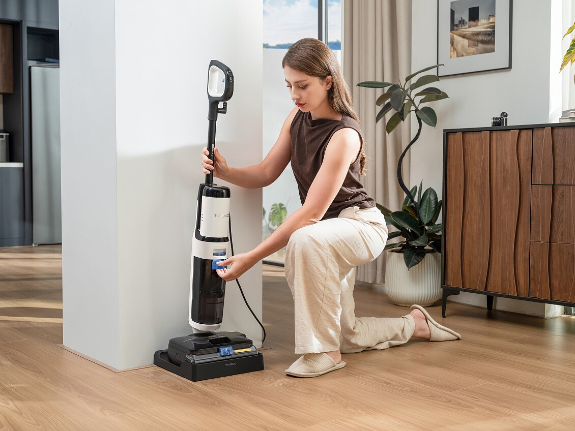 odkurzacz-pionowy-myjacy-tineco-floor-one-s6-stretch-steam-plus-stacja.jpg