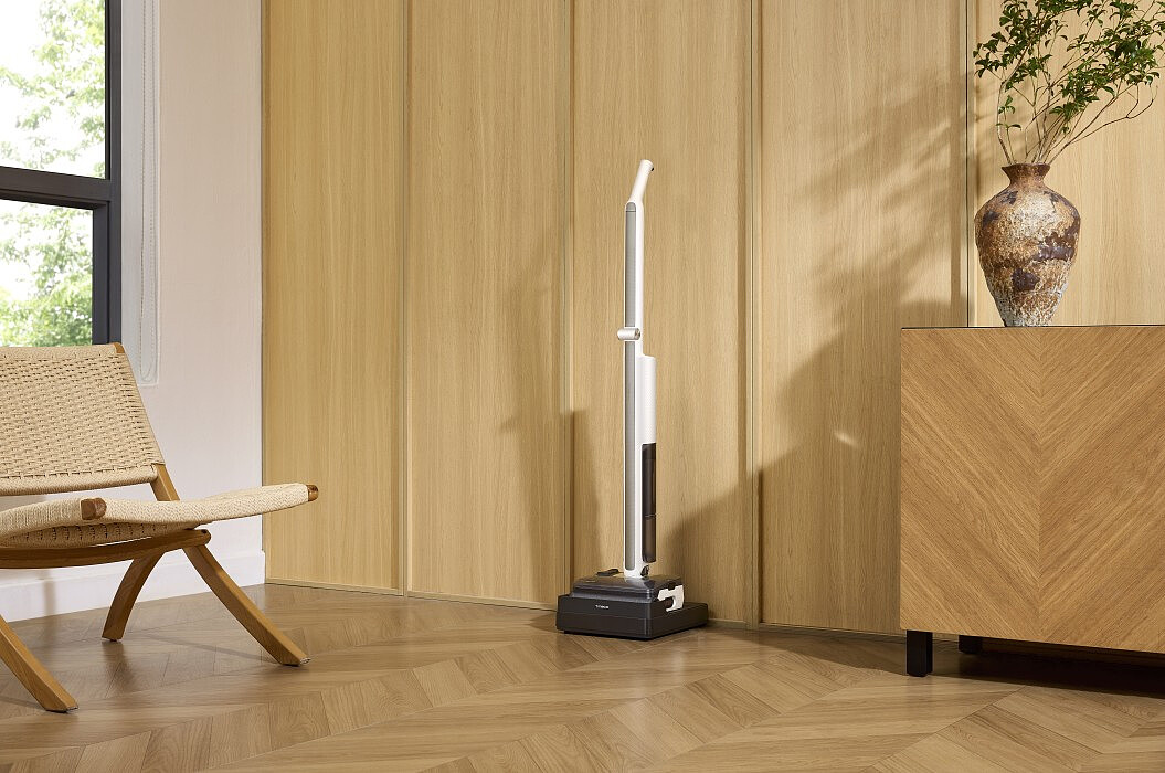 odkurzacz-pionowy-myjacy-tineco-floor-one-i7-fold-premium-w-stacji.jpg