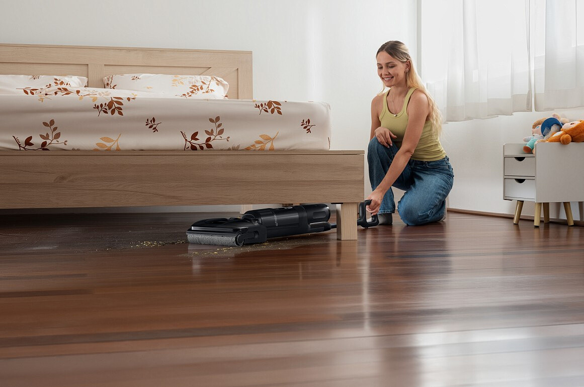 odkurzacz-pionowy-myjacy-tineco-floor-one-switch-s7-stretch-premium-ppod-lozkiem.jpg