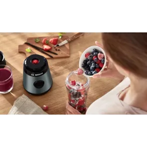 blender-kielichowy-bosch-vitapower-seria-2-mmb2111s-owoce.jpg