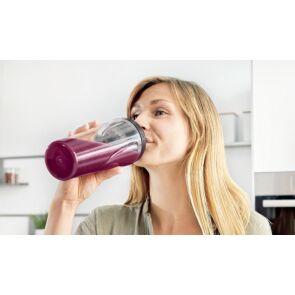 blender-kielichowy-bosch-vitapower-seria-2-mmb2111s-picie.jpg