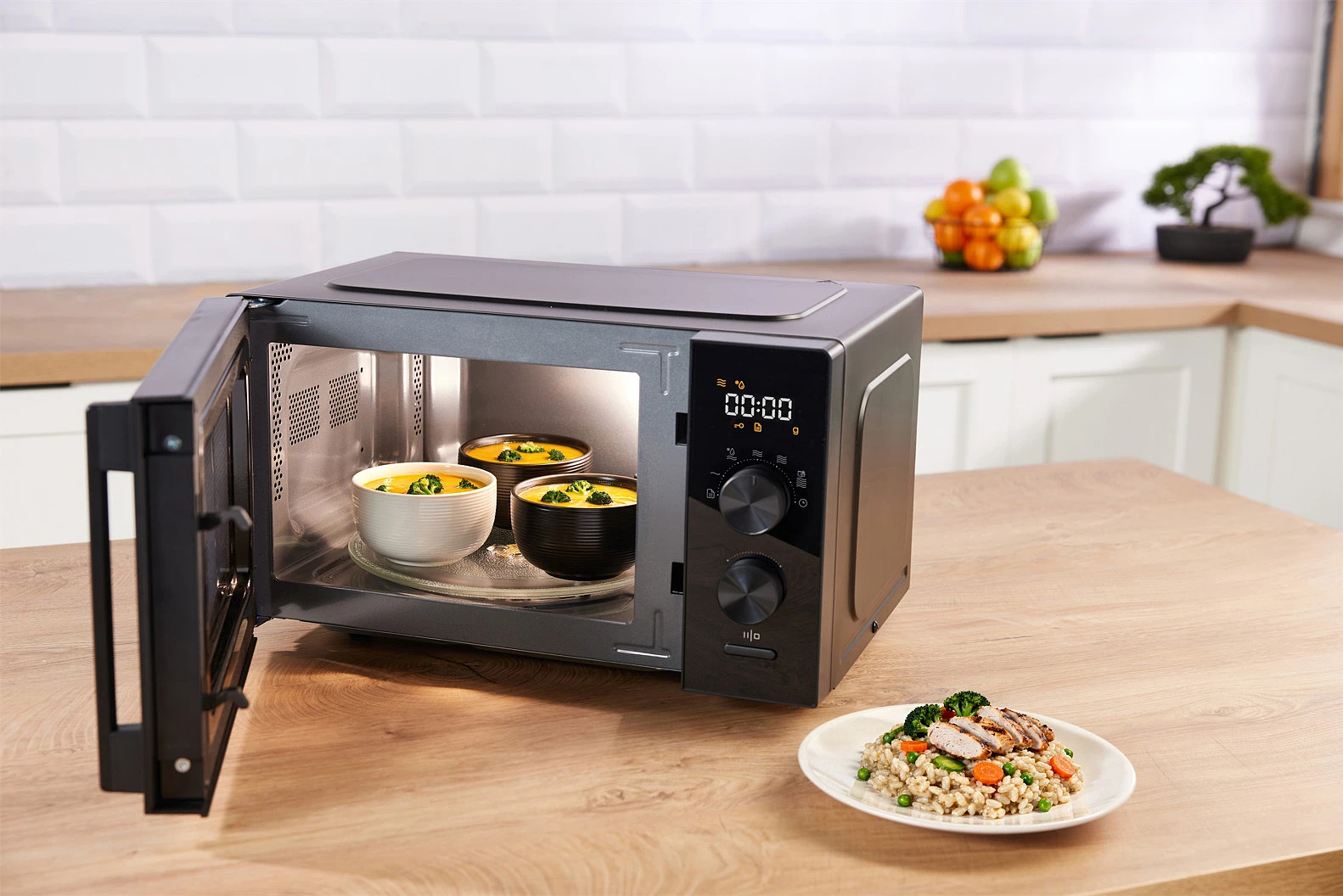 kuchenka-mikrofalowa-gorenje-mo20ae1b5-3.jpg