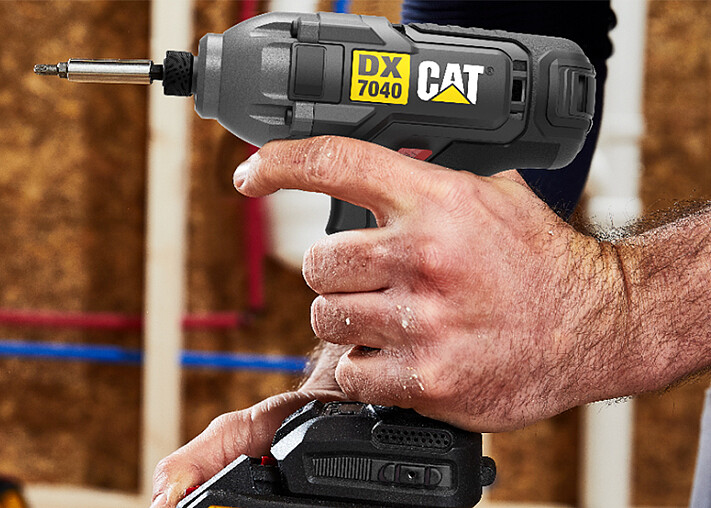 wkretarka udarowa cat dx7040b (2)