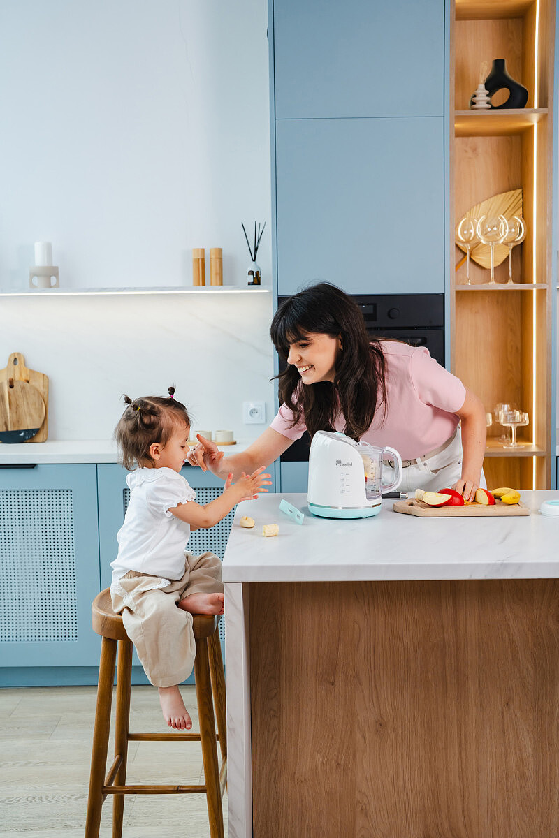 multiblender parowy momini tinyjar 4w1 11